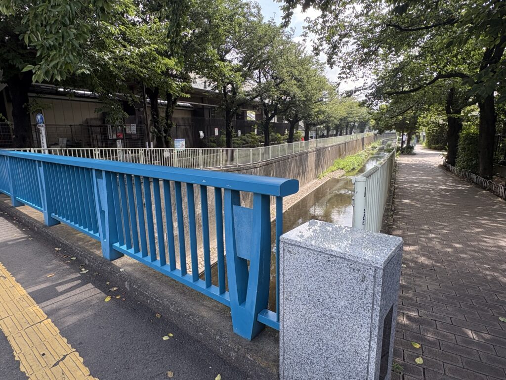 高井戸駅近くの神田川沿い、散歩コース